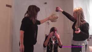 the-messy-restaurant-8-jessie-destroyed_
